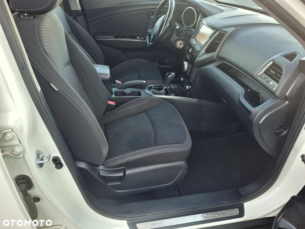 SsangYong/KGM XLV e-XGi 160 2WD Automatik Crystal - 27