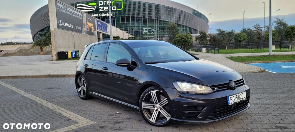 Volkswagen Golf - 2