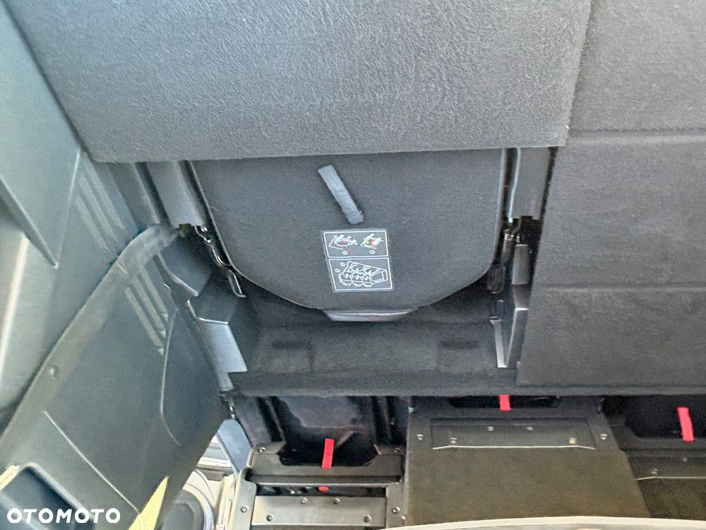 Peugeot 5008 1.6 BlueHDI Allure S&S EAT6 - 16