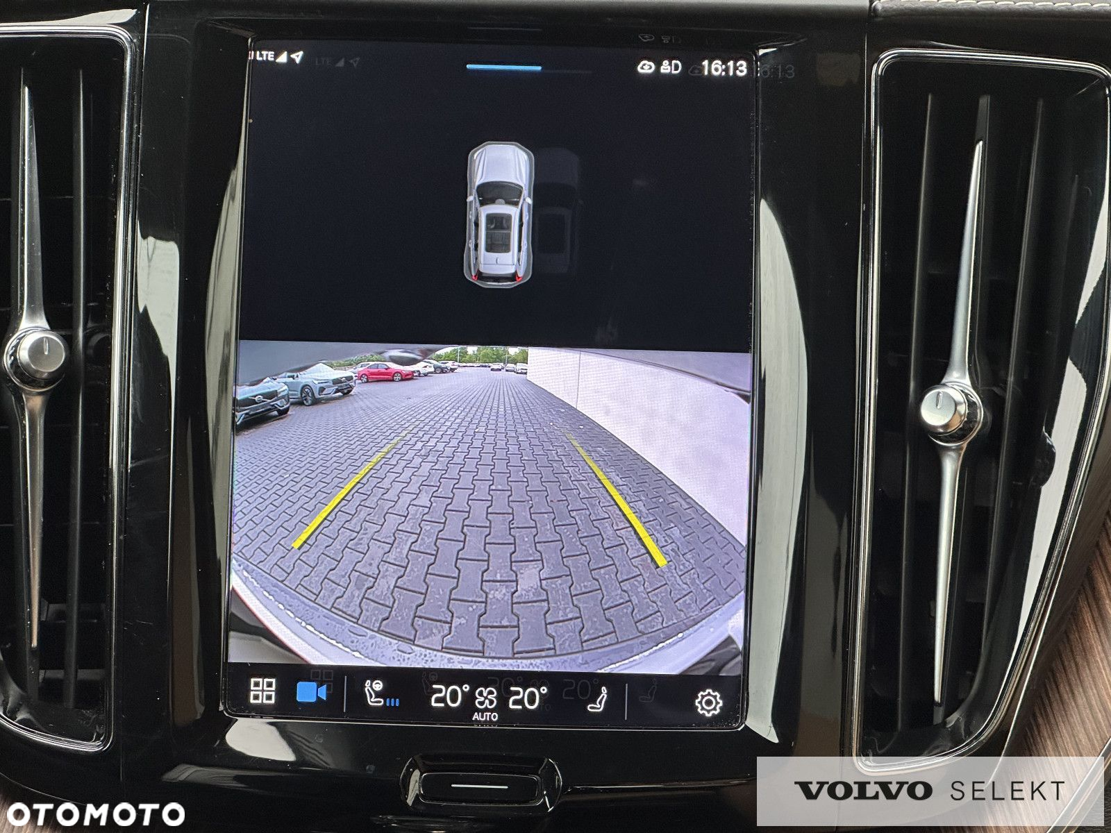 Volvo XC 60 - 25