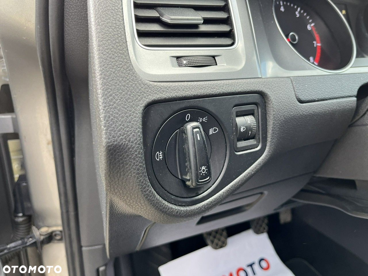 Volkswagen Golf - 26