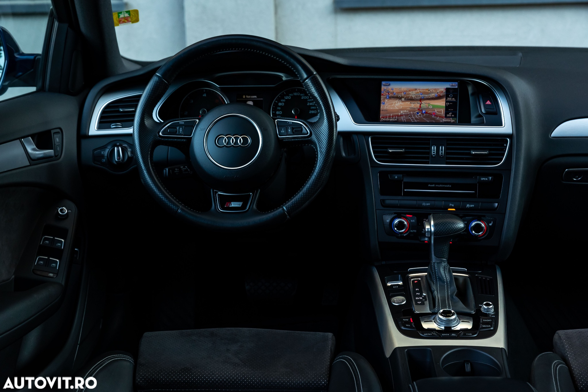 Audi A4 Avant 2.0 TDI DPF clean diesel multitronic S line Sportpaket - 32