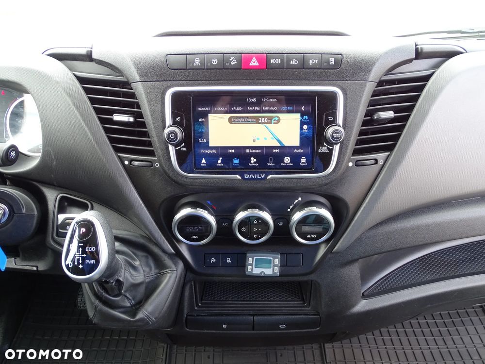 Iveco Daily L4H3 35S18 3.0 180 Hi-MATIC FULL LED Brygadówka DOKA 7 Osób UNIKAT!! JAK NOWY!! Salon PL! 1 WŁ.! - 25