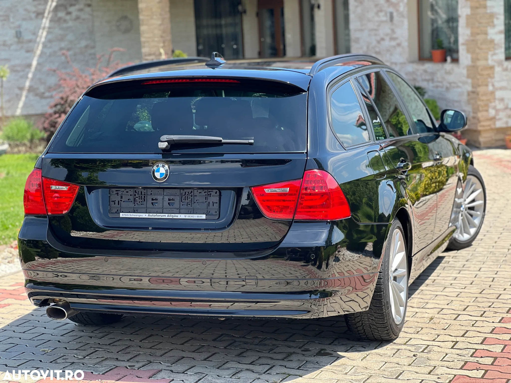 BMW Seria 3 320d DPF Touring - 3