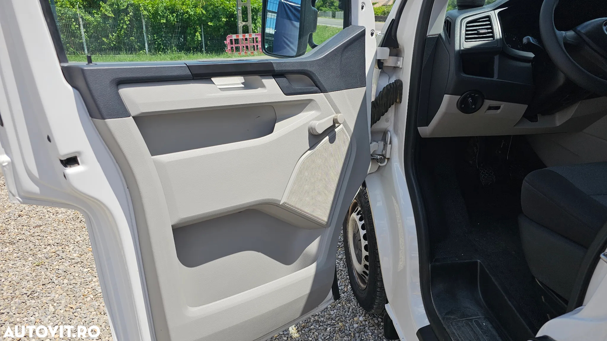 Volkswagen TRANSPORTER - 16