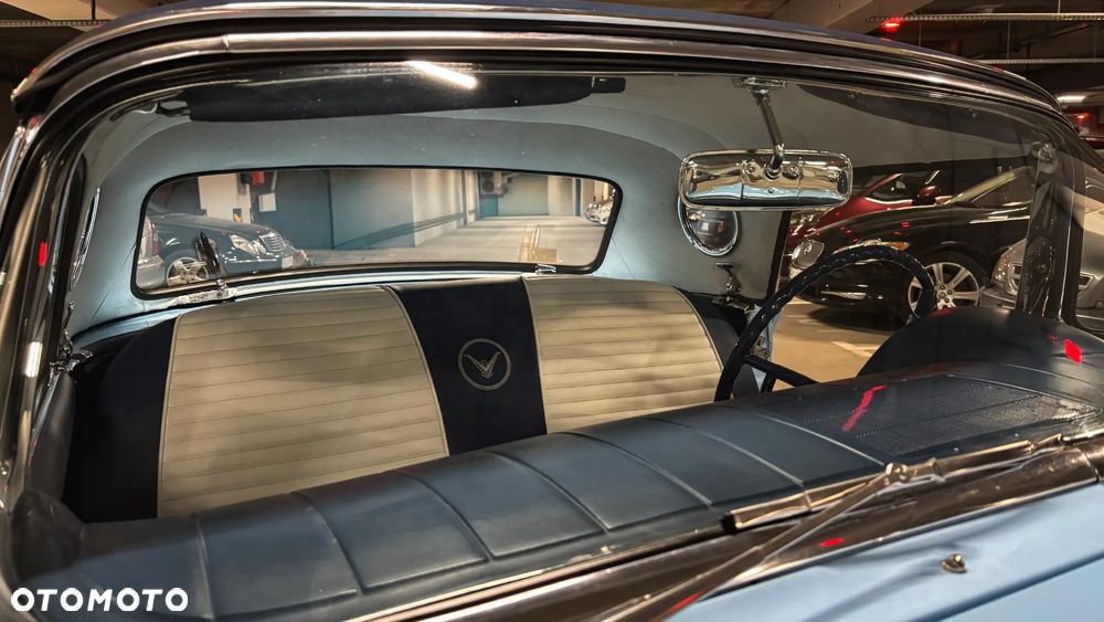 Ford Thunderbird - 10