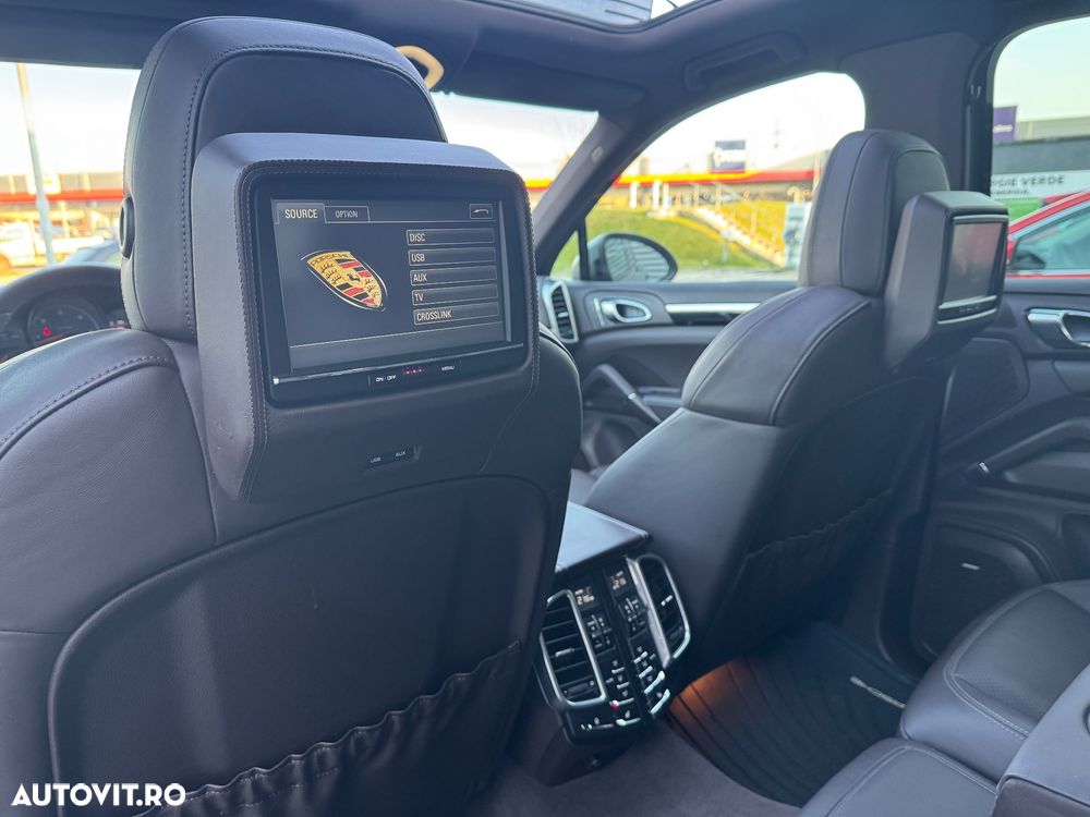 Porsche Cayenne Tiptronic S - 28