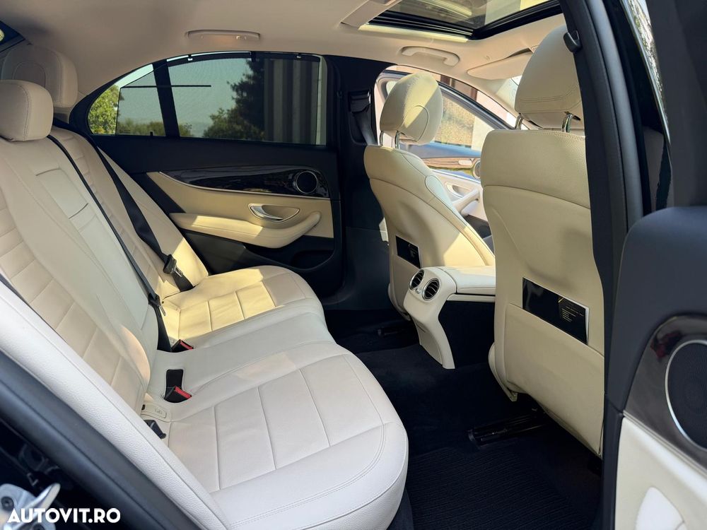 Mercedes-Benz E - 10