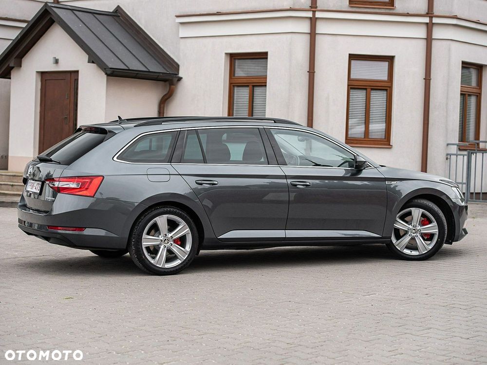 Skoda Superb 1.6 TDI Ambition Greenline - 17