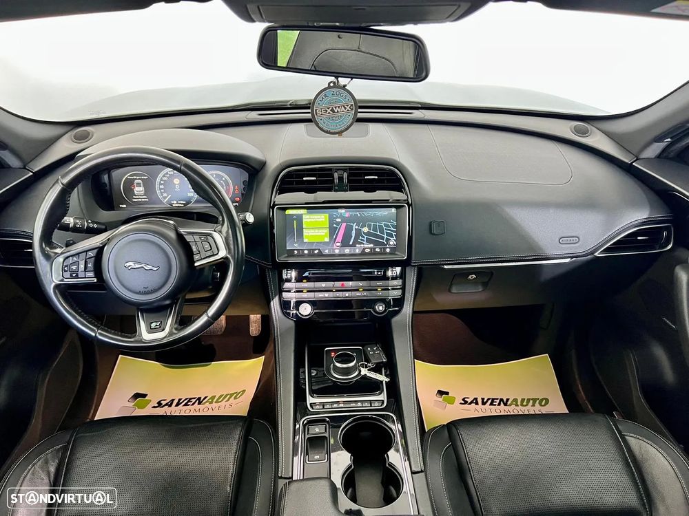 Jaguar F-Pace 2.0 i4D R-Sport AWD Aut. - 48