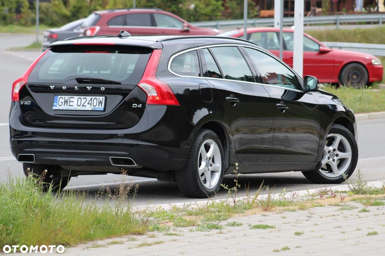 Volvo V60 D4 Summum - 40