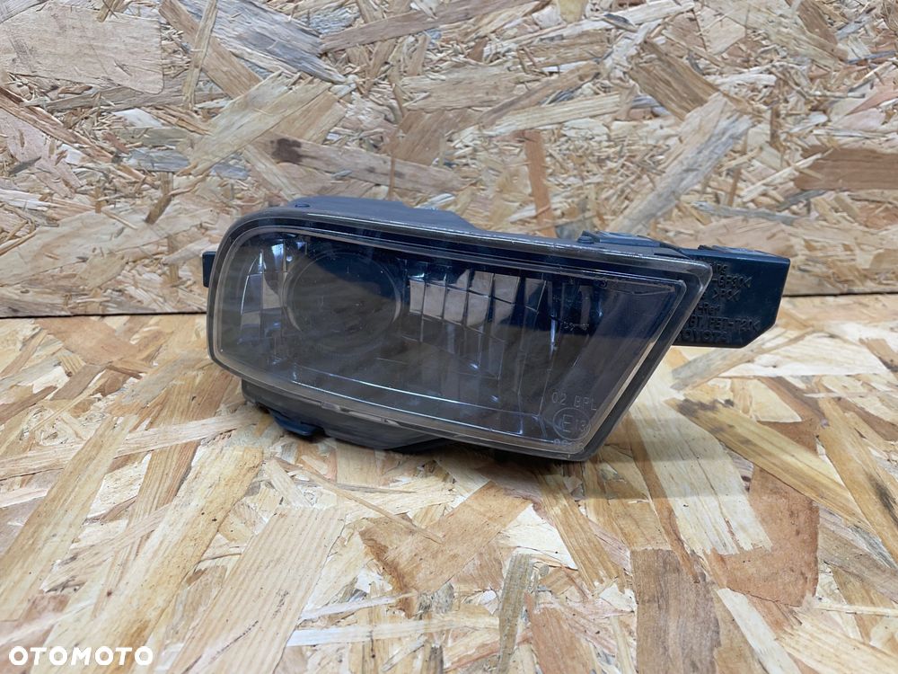 Prawy halogen lexus is II SPORT - 1