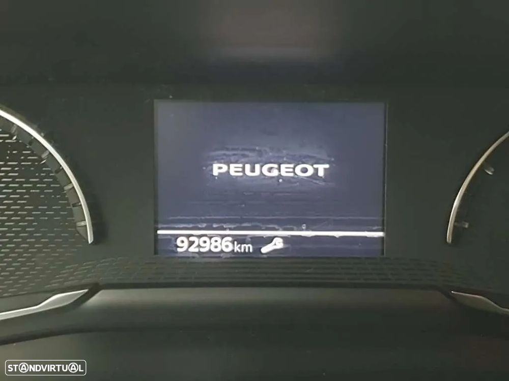 Peugeot 2008 PureTech 100 Active - 5