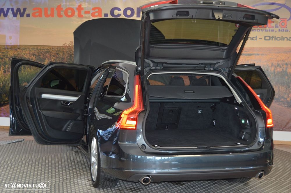 Volvo V90 2.0 D4 Momentum Plus Geartronic - 12