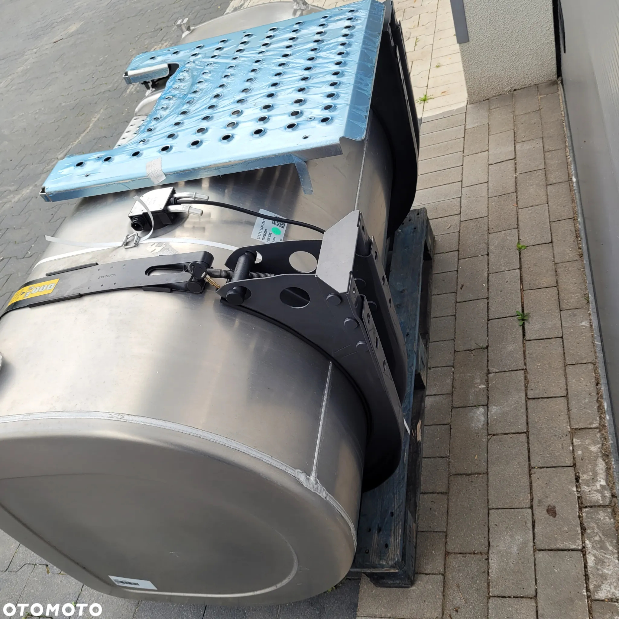 ZBIORNIK PALWA VOLVO FH4 FH5 FMX 21335687 155X70X70CM 620L CHWALIM116 - 4
