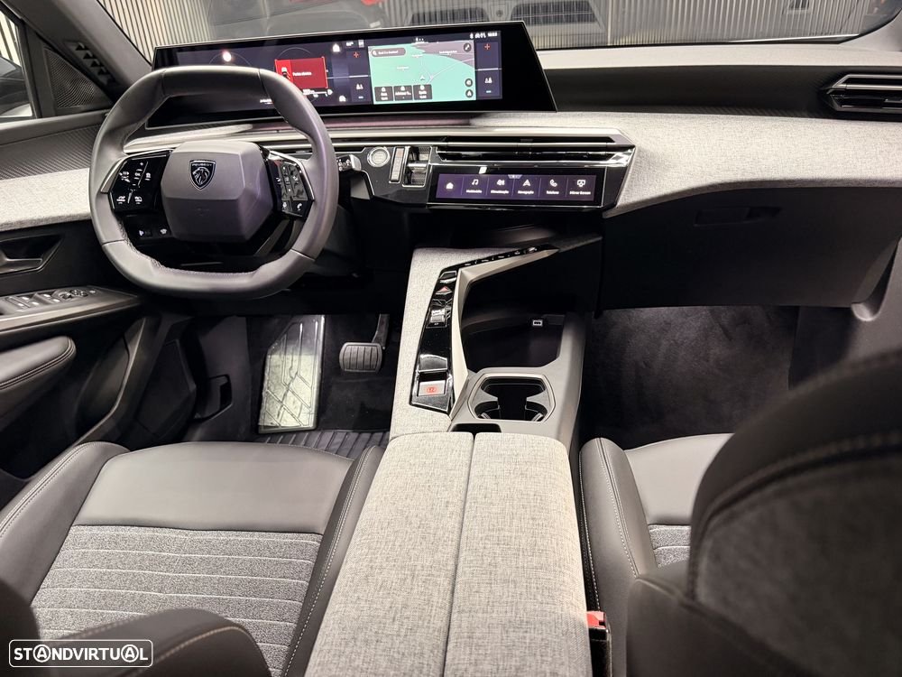 Peugeot 5008 - 24