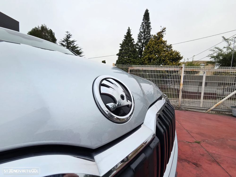 Skoda Kamiq 1.0 TSI Scoutline DSG - 5