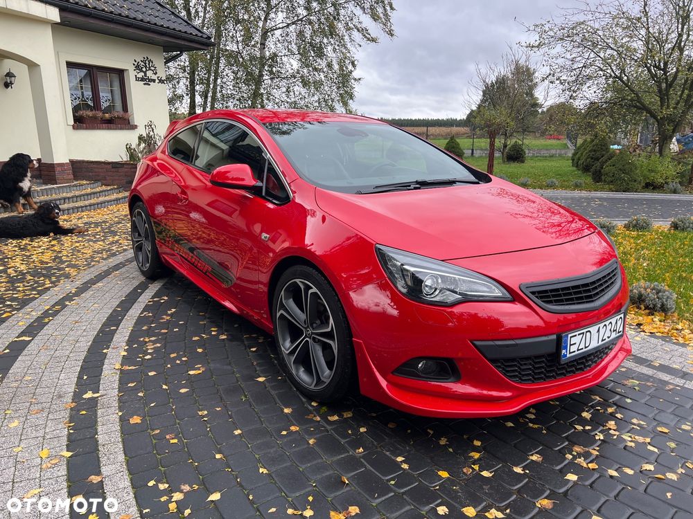 Opel Astra GTC 1.6 Turbo Innovation - 1
