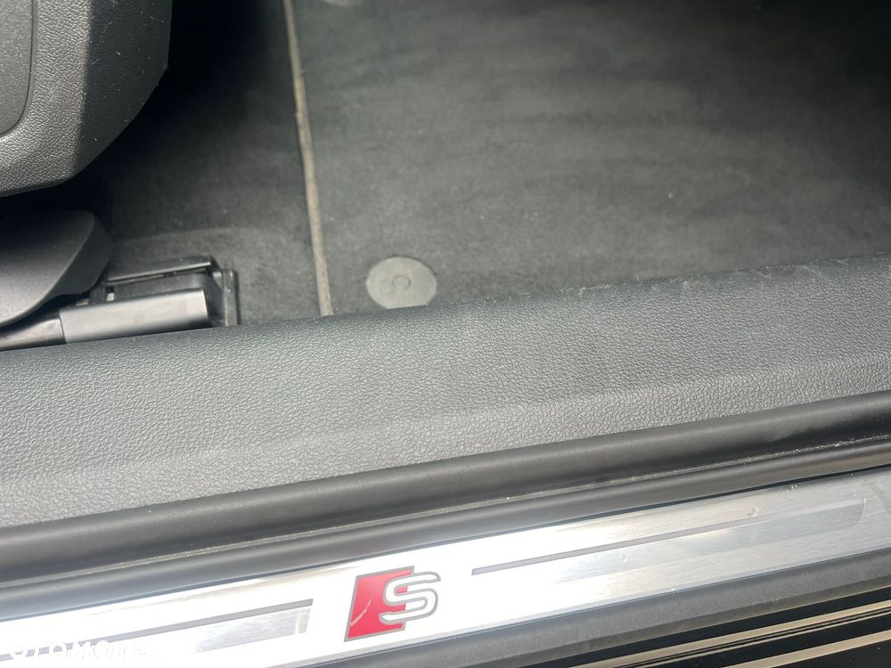 Audi A6 Avant 40 TDI quattro S tronic S line - 20