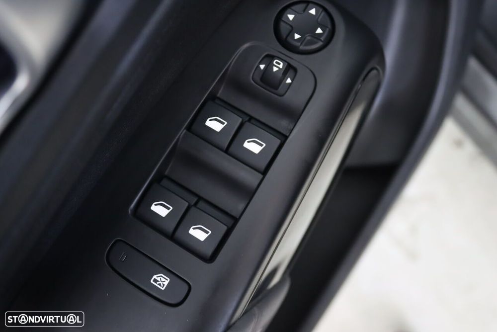 Citroën C5 Aircross 1.6 Hybrid Feel e-EAT8 - 16