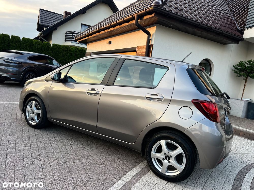 Toyota Yaris 1.0 Premium EU6 - 4