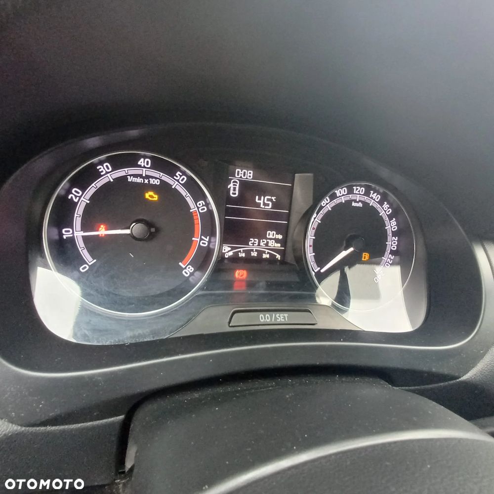 Skoda RAPID 1.0 TSI Ambition - 13
