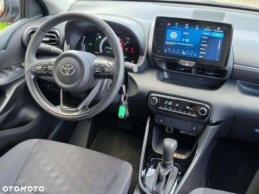 Toyota Yaris Hybrid 1.5 Style - 22