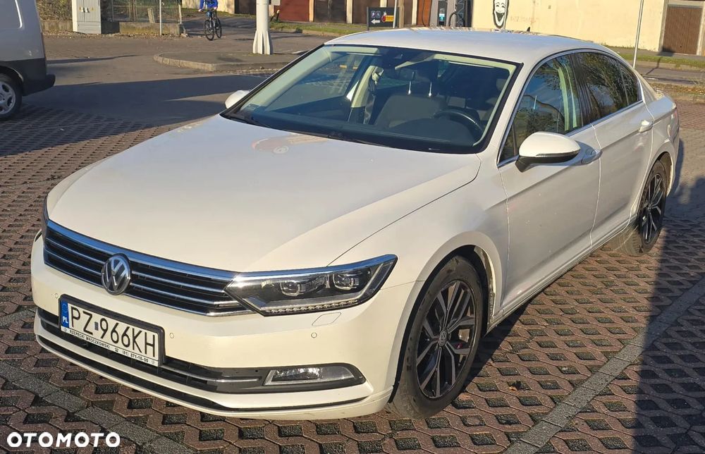 Volkswagen Passat 1.8 TSI BMT Comfortline - 11