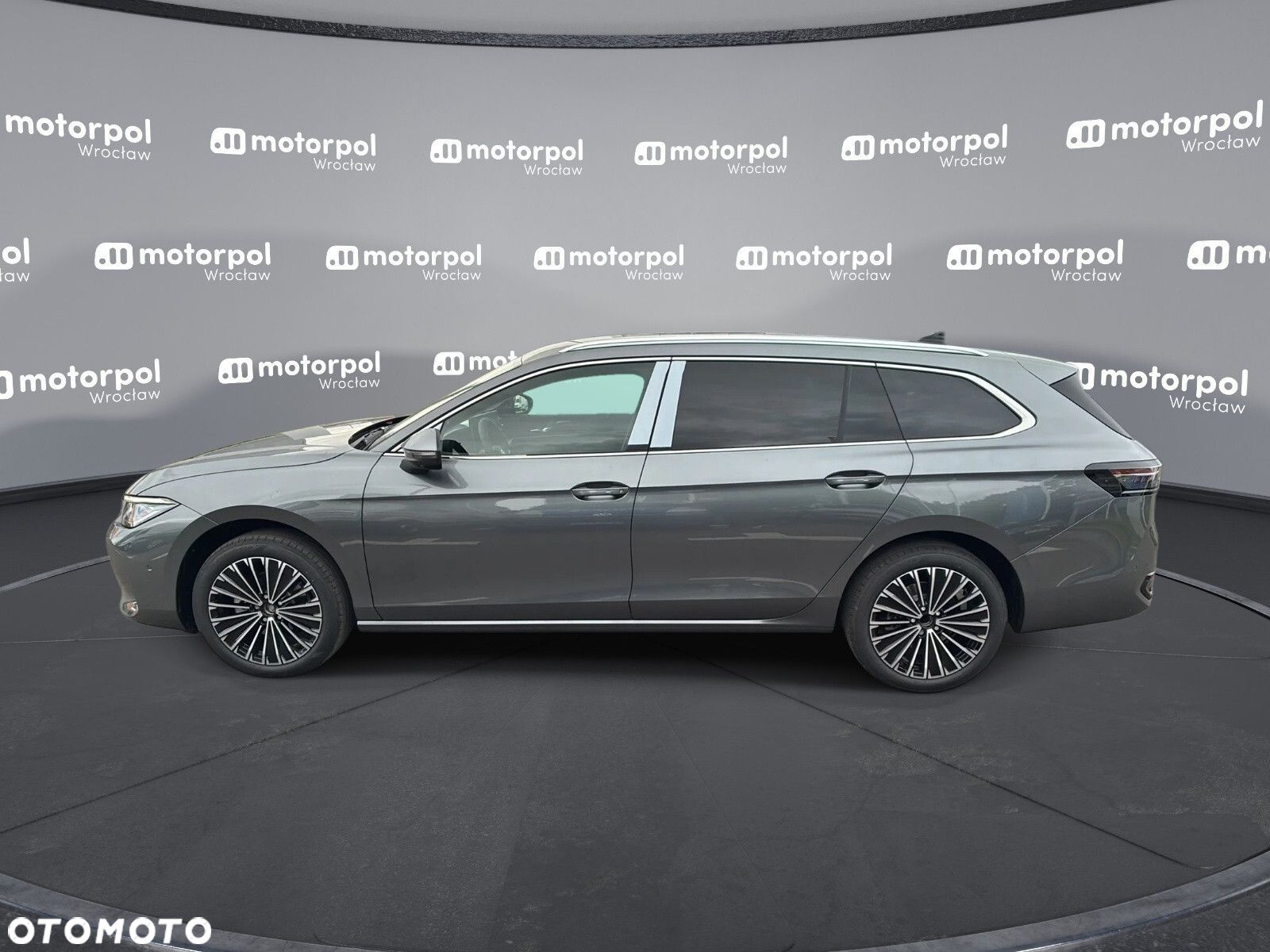 Volkswagen Passat - 3