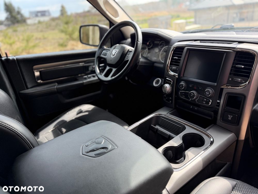 Dodge RAM 5.7 4x4 - 21