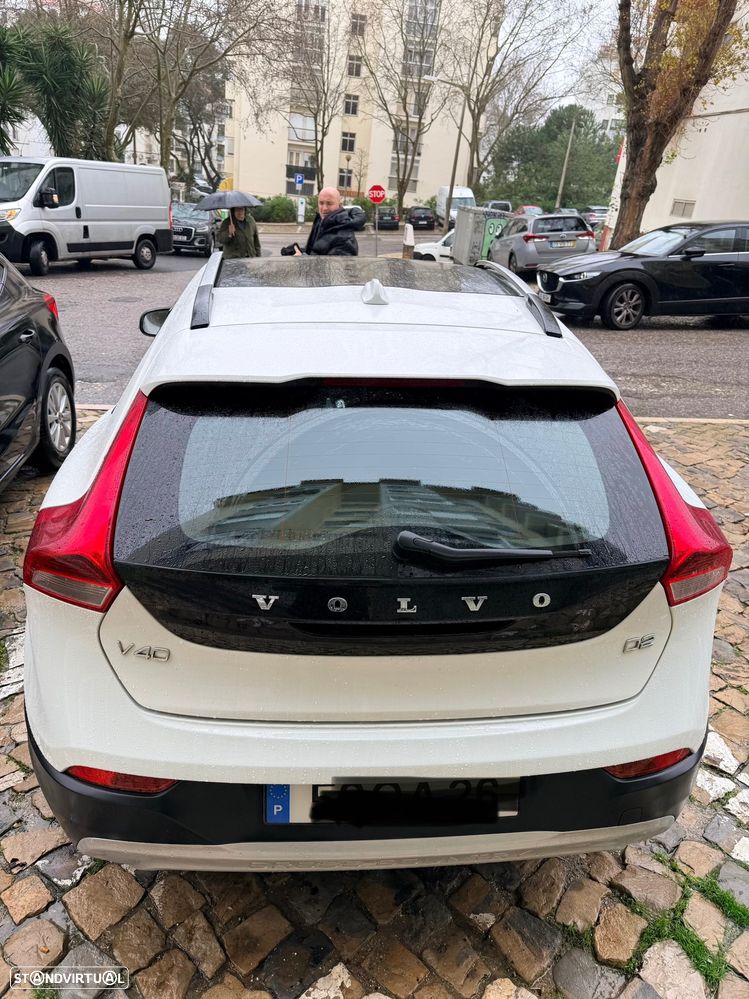 Volvo V40 Cross Country 2.0 D2 Summum - 3