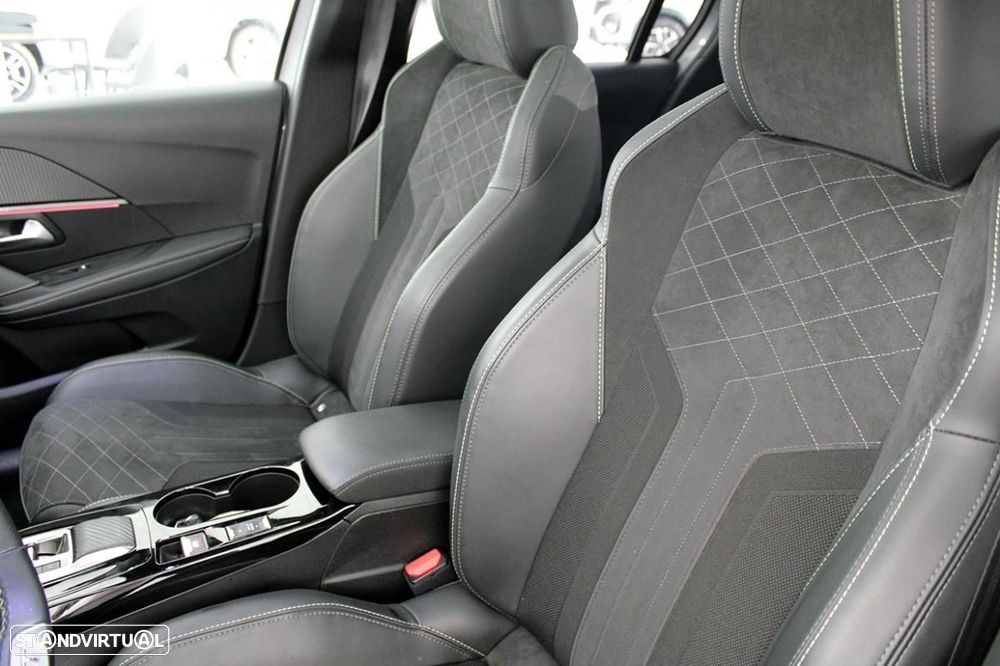 Peugeot e-208 50 kWh GT Line - 12