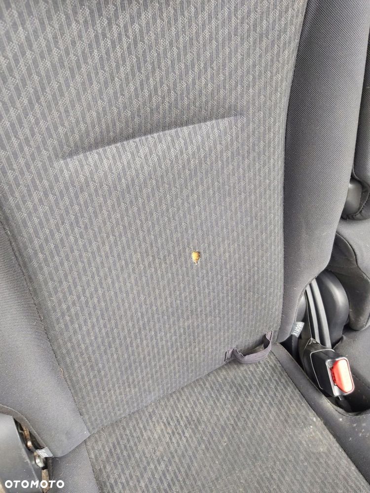 Toyota VERSO S kanapa tył pasy VAN przekładka - 4