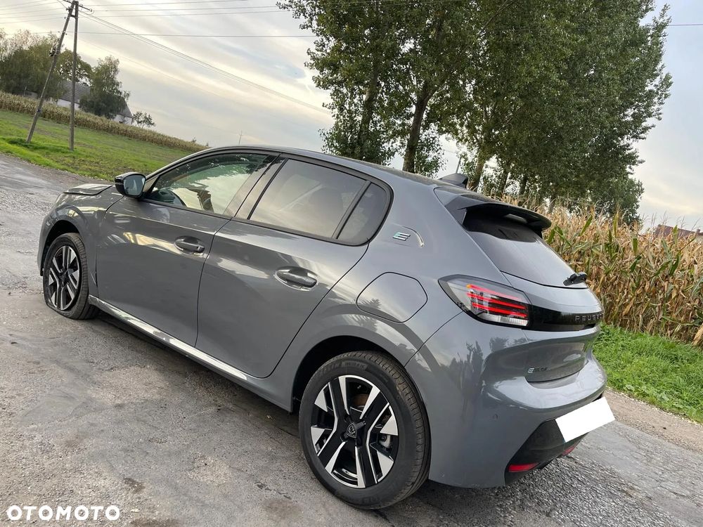 Peugeot 208 Elektromotor 136 Allure - 29