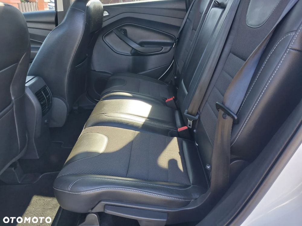 Ford Kuga - 19