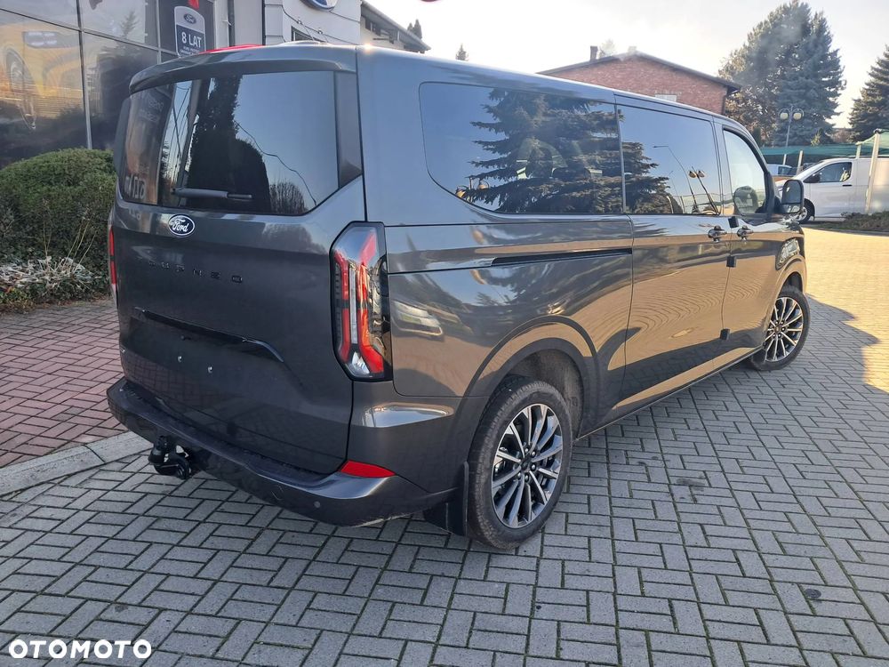 Ford Tourneo Custom 2.5 PHEV CVT 340 L2 Titanium - 4