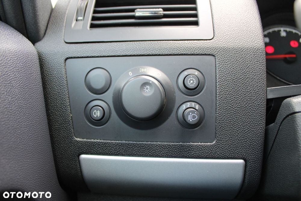 Opel Zafira - 27