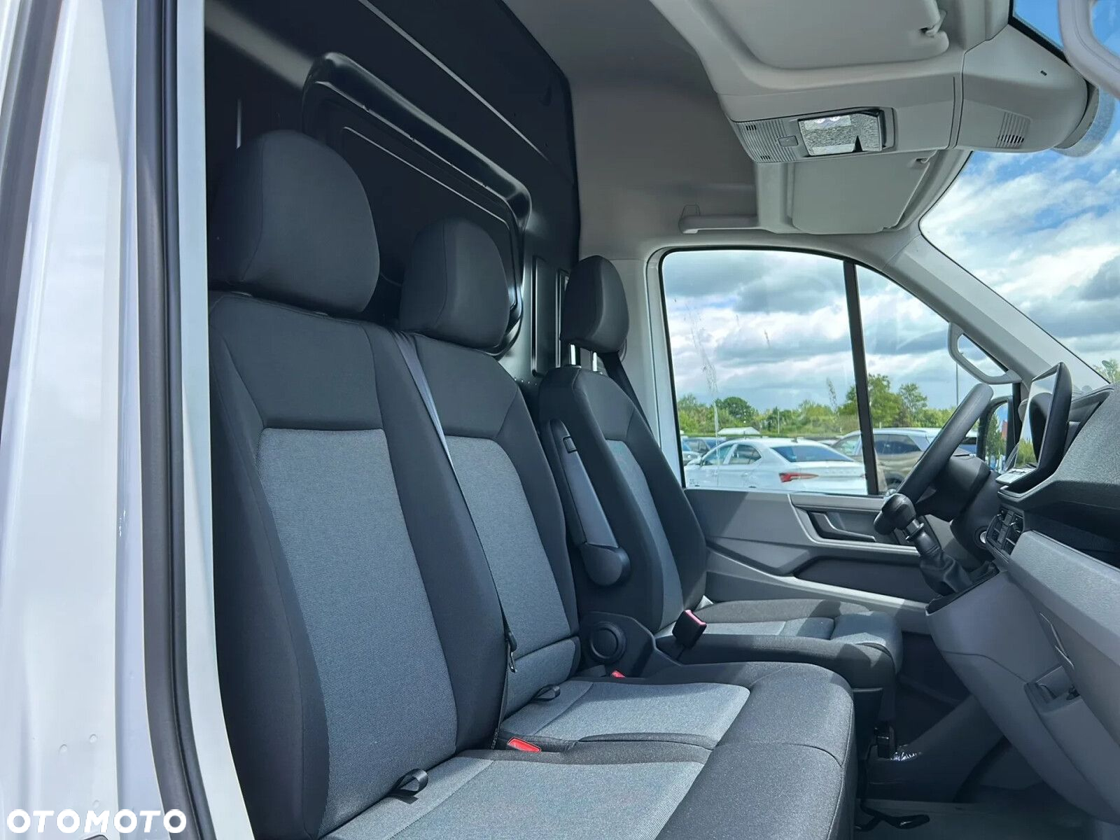 Volkswagen Crafter 35 Furgon L3H3, 2.0TDI 177KM, Wysoki dach, r.o. 3640 - 15