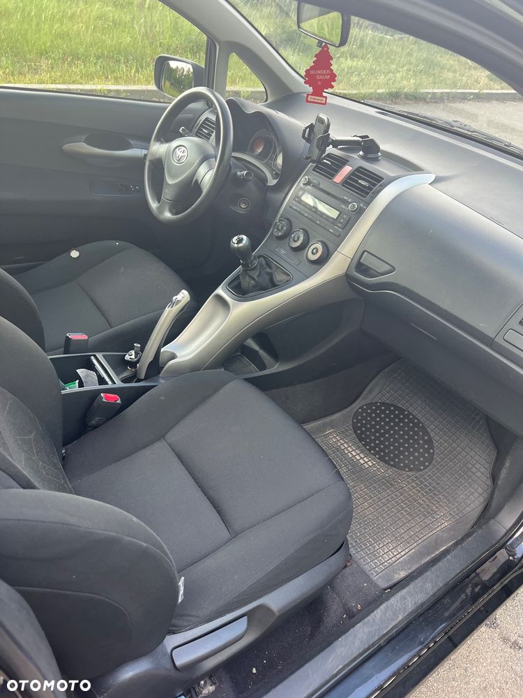 Toyota Auris 1.4 D-4D Luna - 10
