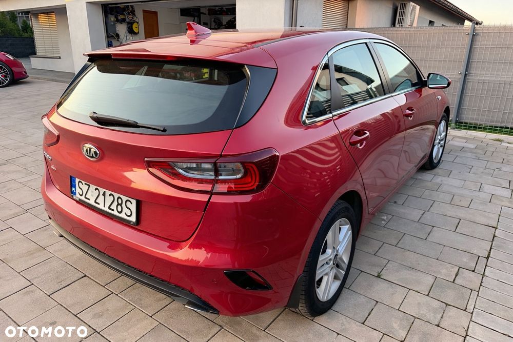 Kia Ceed 1.6 CRDi SCR M - 3