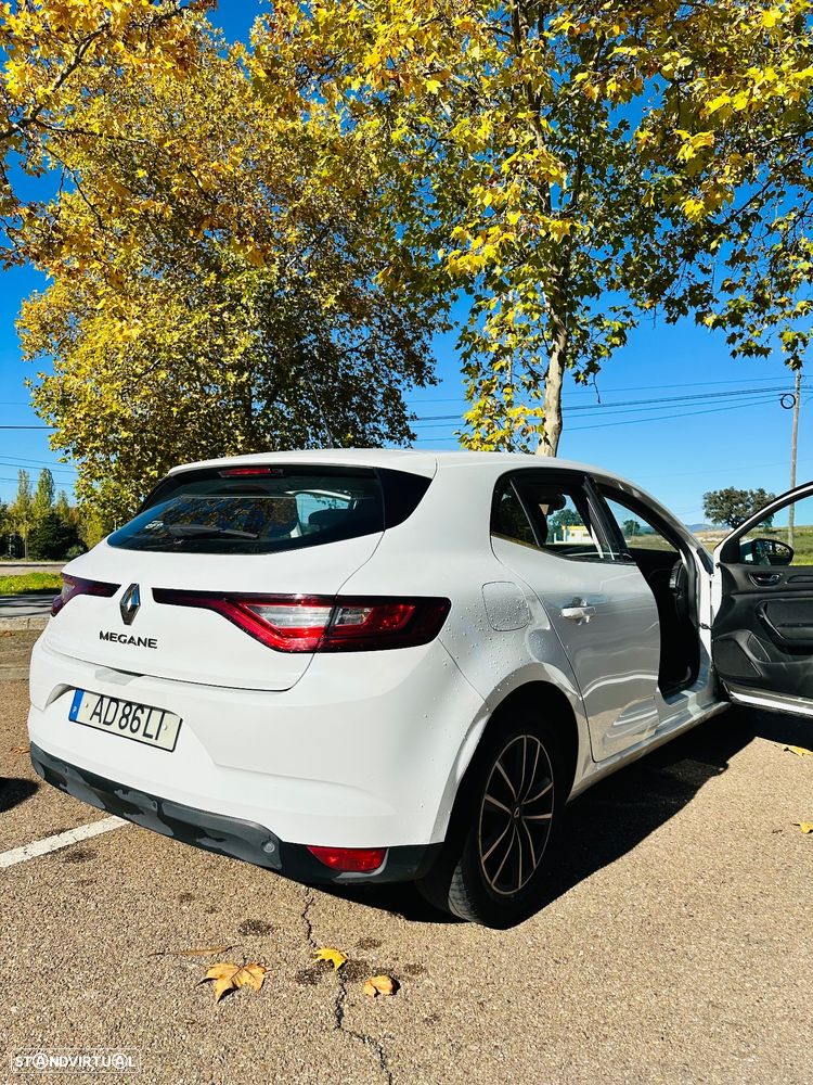 Renault Mégane 1.5 dCi Confort - 4