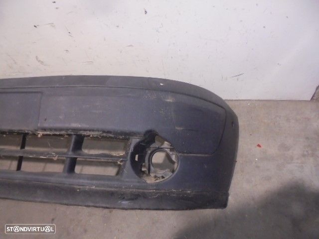 PARA-CHOQUES FRONTAL RENAULT KANGOO 2005 - - 2