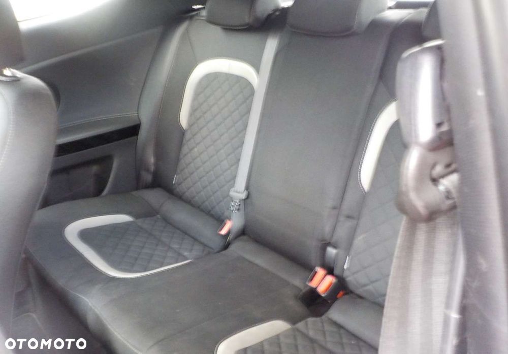 Kia Ceed - 25