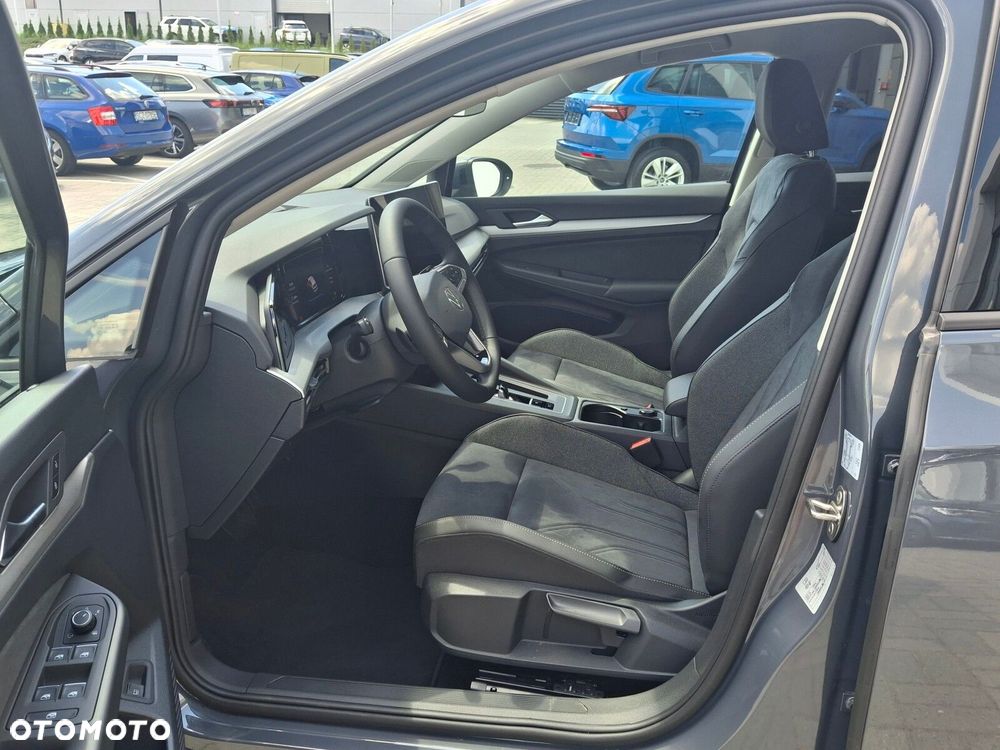 Volkswagen Golf - 12