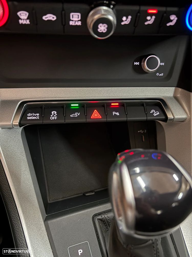 Audi Q3 45 TFSIe S tronic S line - 20
