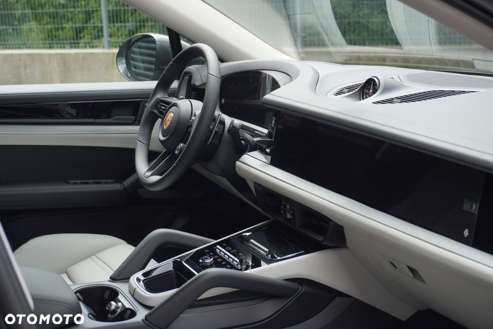 Porsche Cayenne Coupe S - 13