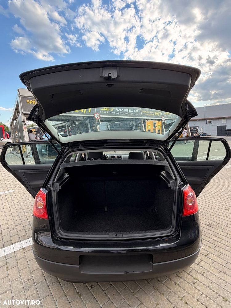 Volkswagen Golf 1.6 - 9