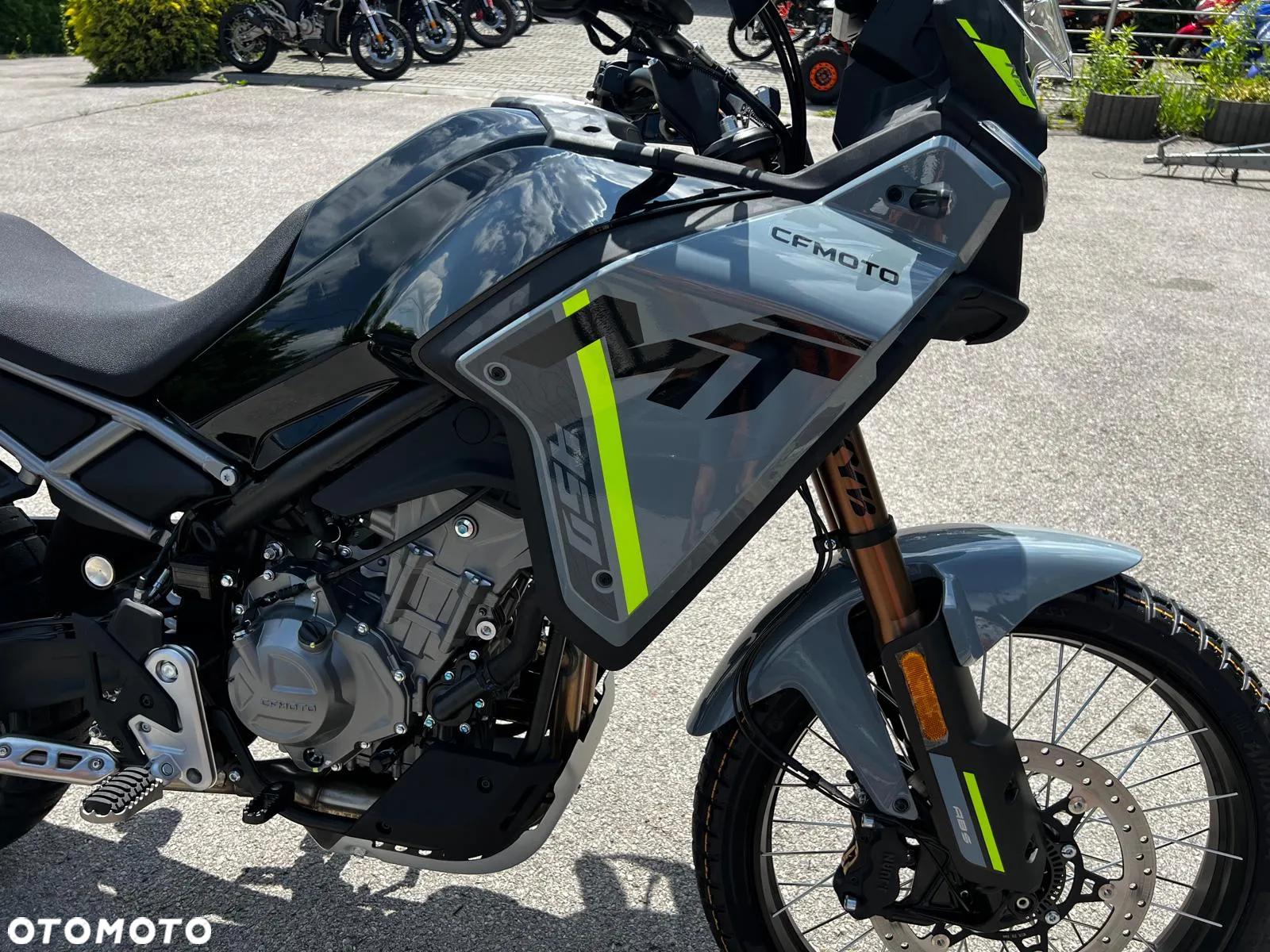 CFMoto MT - 18