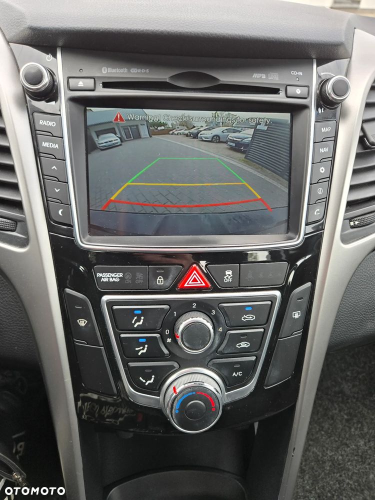 Hyundai i30 - 27