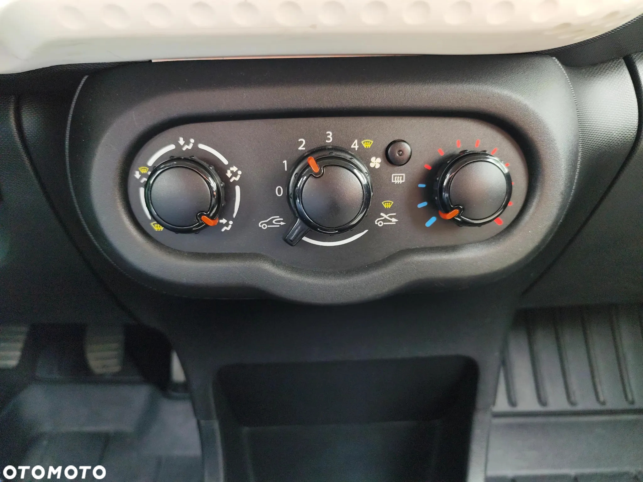 Renault Twingo SCe 70 Zen - 16